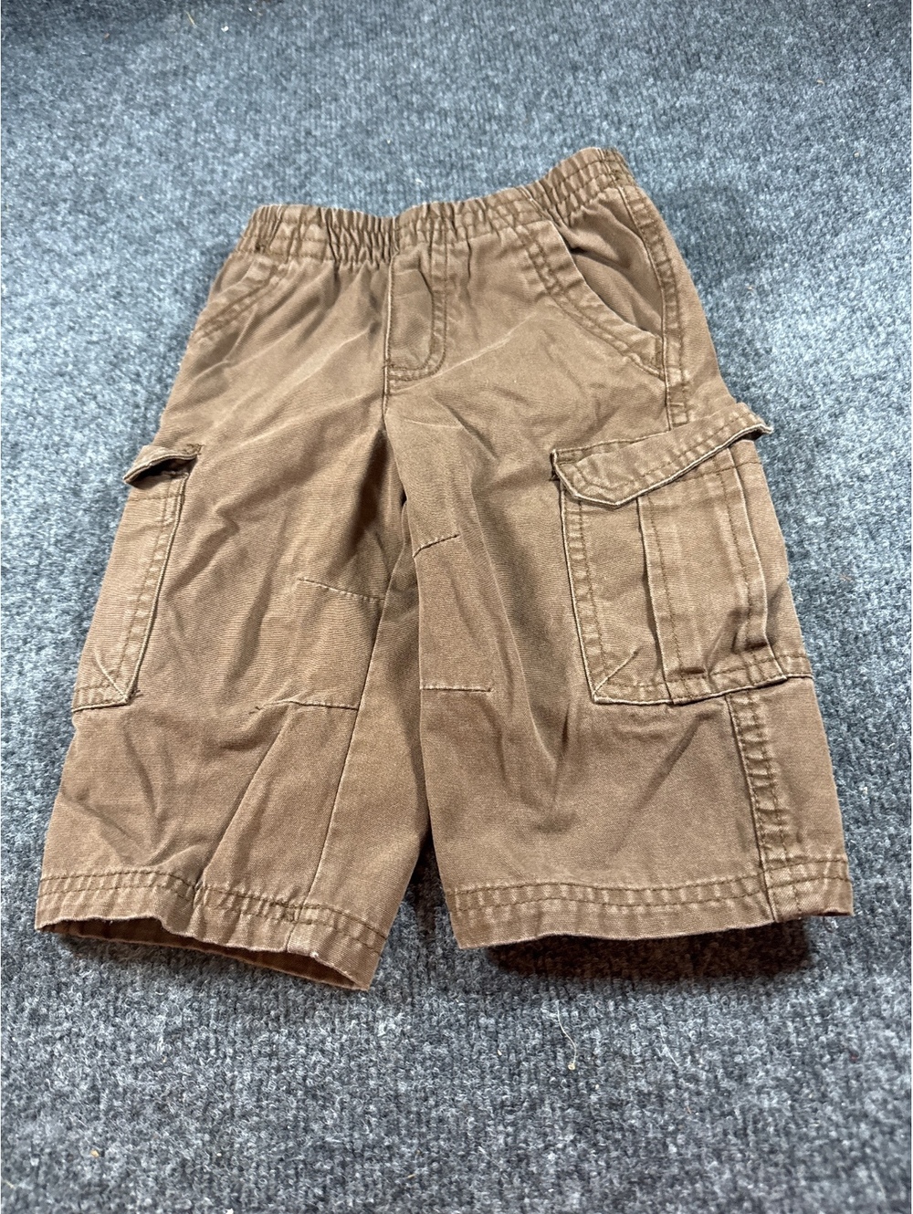 Faded Glory baby boys brown cargo shorts in size 12 month